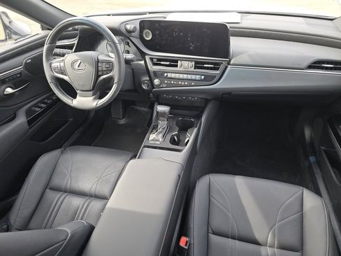 Certified 2024 Lexus ES 300h w/ Accessory Package (Z1) image 34