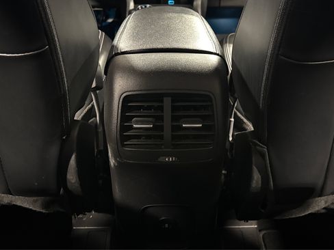 Used 2023 Ford Escape Platinum AWD/4WD image 40