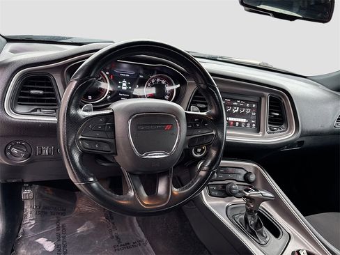 Used 2022 Dodge Challenger GT image 20