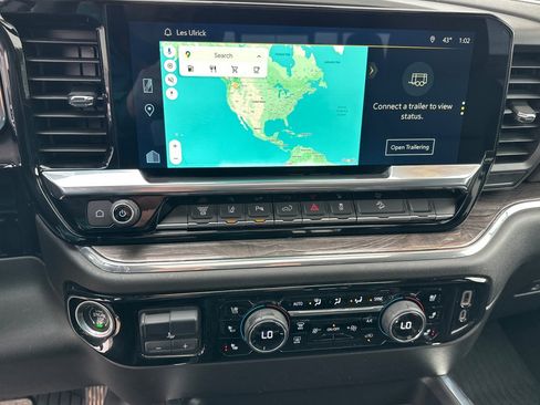 Used 2024 Chevrolet Silverado 2500 LTZ w/ LTZ Premium Package image 27