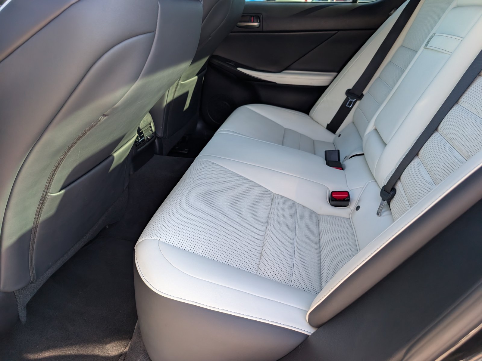 Used 2024 Lexus IS 350 F Sport w/ Memory Package RWD image 12