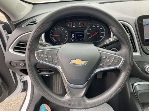 Used 2024 Chevrolet Malibu LT FWD image 29
