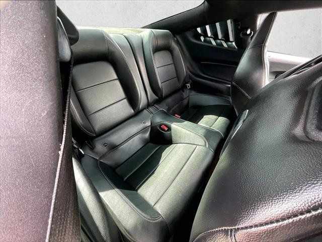 Used 2017 Ford Mustang GT Premium w/ Black Accent Package RWD image 29