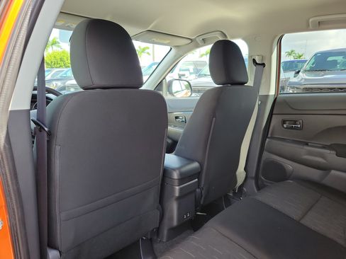 Used 2026 Mitsubishi Outlander Sport LE AWD/4WD image 13