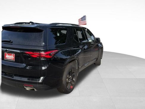 Used 2023 Chevrolet Traverse Premier w/ Redline Edition AWD/4WD image 4