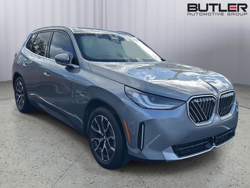 Certified 2025 BMW X3 xDrive30i w/ Premium Package image 4