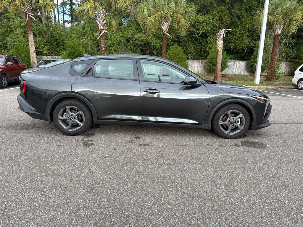 Certified 2025 Kia K4 FWD image 2