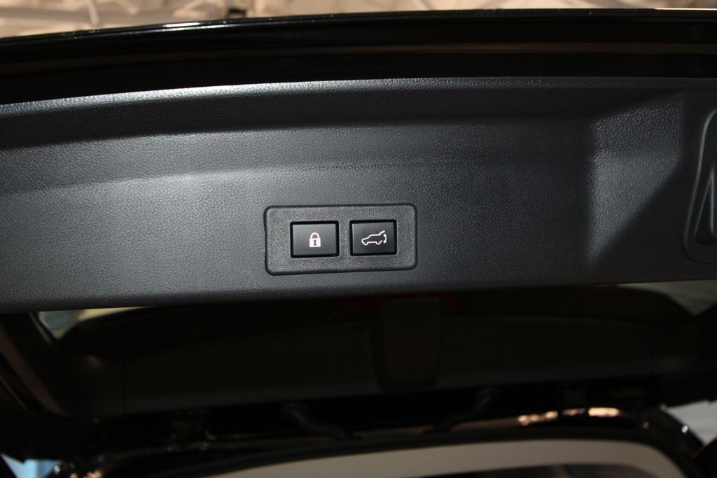 Used 2025 Subaru Ascent Touring w/ Popular Package #2 AWD/4WD image 41