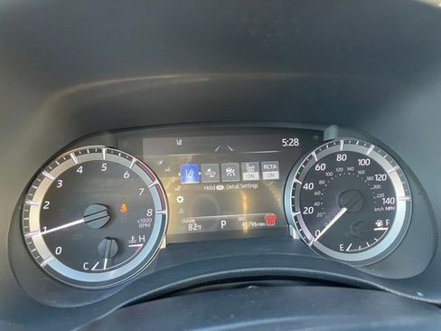 Used 2024 Toyota Highlander LE image 35