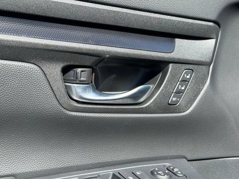 Used 2025 Honda CR-V Sport-L image 37