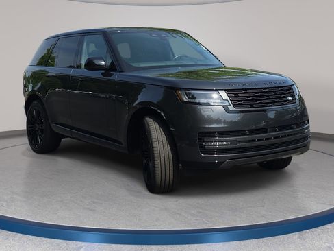 New 2026 Land Rover Range Rover SE AWD/4WD image 3