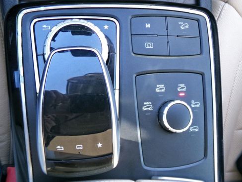 Used 2016 Mercedes-Benz GLE 350 4MATIC image 12