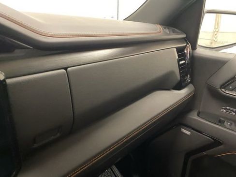 Used 2024 GMC Sierra 1500 AT4 w/ Technology Package image 20