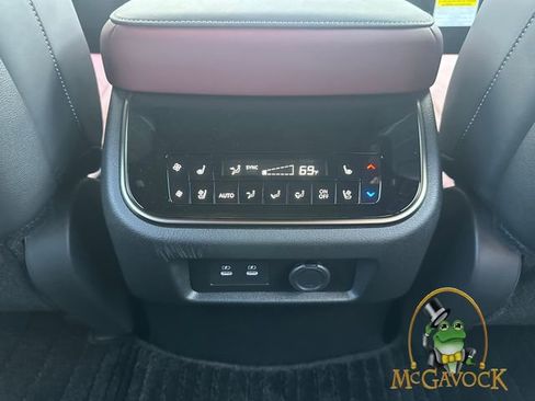 Used 2026 INFINITI QX80 Autograph w/ Premium Cargo Package image 22