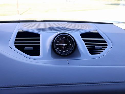 New 2026 Porsche Cayenne Coupe image 24