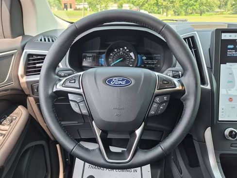 Used 2024 Ford Edge SEL w/ Convenience Package AWD/4WD image 31