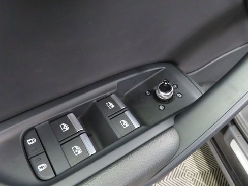 Used 2023 Audi Q5 2.0T Premium w/ Convenience Package AWD/4WD image 51