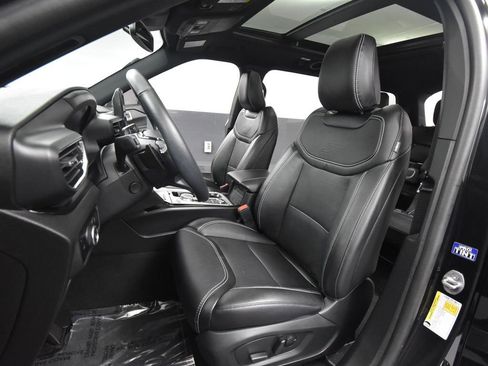 Used 2024 Ford Explorer ST w/ Technology Package image 26