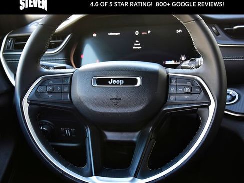 Used 2023 Jeep Grand Cherokee L Laredo image 19