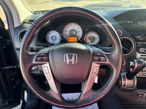 Used 2013 Honda Pilot Touring image 17