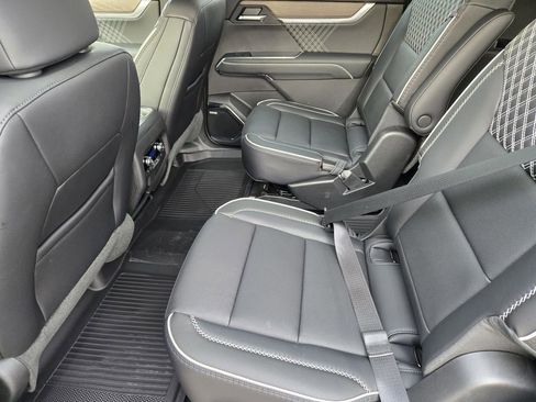 New 2026 GMC Acadia Denali w/ Super Cruise Package image 21