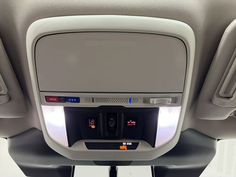 Used 2023 Subaru Forester Touring image 34