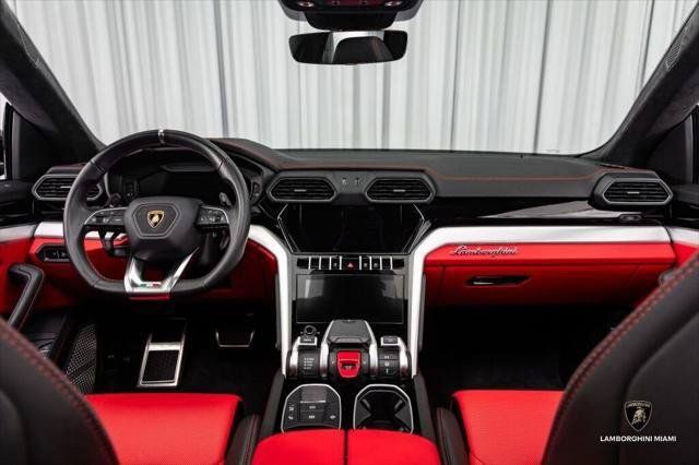 Used 2021 Lamborghini Urus AWD/4WD image 30