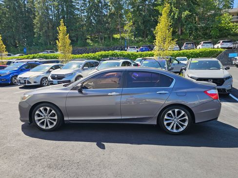 Used 2013 Honda Accord Sport image 4