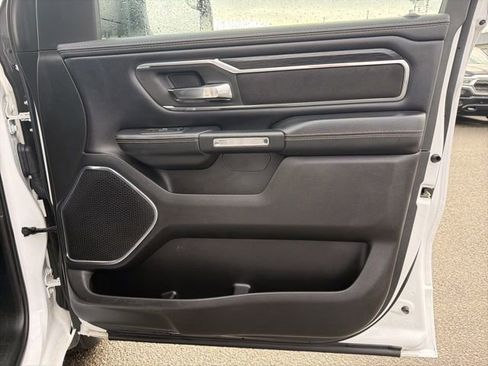 Used 2024 RAM 1500 Laramie AWD/4WD image 12