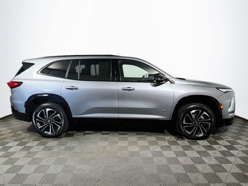 Used 2025 Buick Enclave Sport Touring w/ Super Cruise Package AWD/4WD image 8