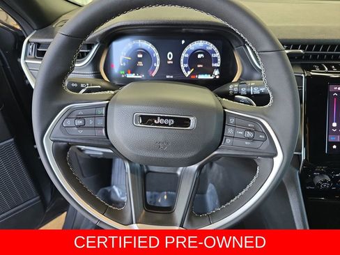 Used 2025 Jeep Grand Cherokee L Altitude image 18