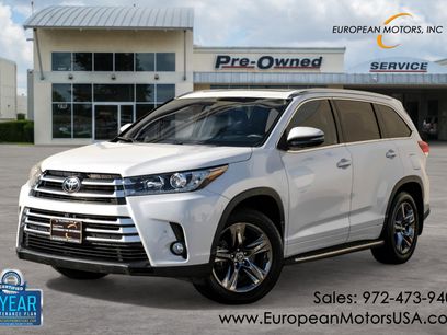 Used 2017 Toyota Highlander Limited Platinum