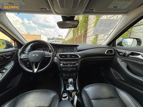 Used 2017 INFINITI QX30 w/ Cargo Package image 18