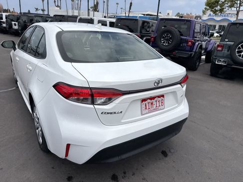 Used 2023 Toyota Corolla LE FWD image 17
