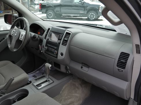 Used 2017 Nissan Frontier SV w/ Moonroof Package image 23