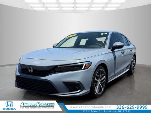 Used 2023 Honda Civic Touring image 1