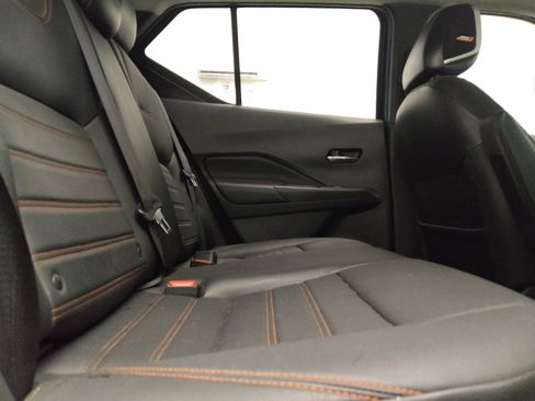 Used 2019 Nissan Kicks SR w/ SR Premium Package FWD image 19