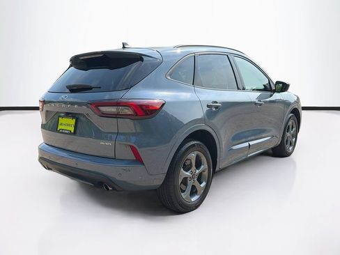 Used 2023 Ford Escape ST-Line w/ Tech Pack #1 AWD/4WD image 5