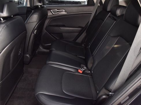 Used 2023 Kia Sportage EX image 14