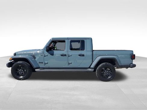 Used 2025 Jeep Gladiator Sport AWD/4WD image 7