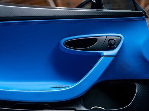 Used 2023 Bugatti Chiron Super Sport image 31