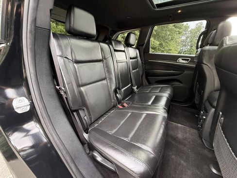 Used 2019 Jeep Grand Cherokee Limited w/ Luxury Group II AWD/4WD image 40