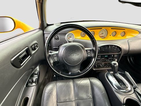 Used 2002 Chrysler Prowler RWD image 15