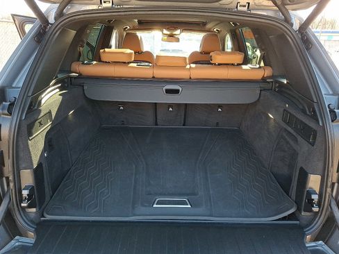 Certified 2025 BMW X5 xDrive40i w/ M Sport Package image 28