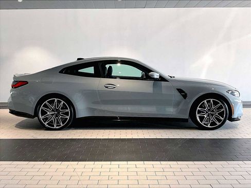 Used 2022 BMW M4 Coupe w/ Executive Package image 11