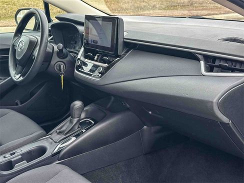 Used 2024 Toyota Corolla LE image 20