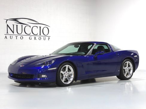 Used 2006 Chevrolet Corvette Coupe w/ Preferred Equipment Group RWD image 21