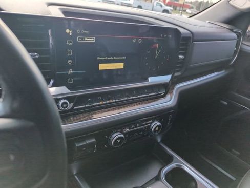 Used 2022 GMC Sierra 1500 Elevation w/ Elevation Premium Package image 22