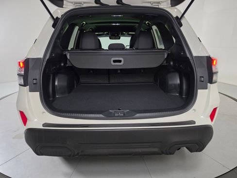 Certified 2025 Subaru Forester Premium AWD/4WD image 20
