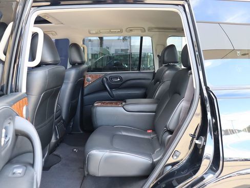 Used 2019 INFINITI QX80 Luxe image 39